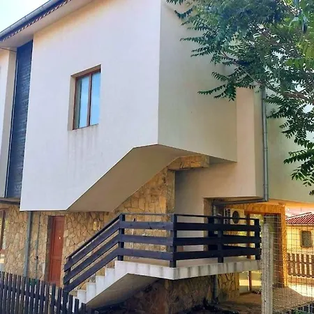 Cozy, Spacious Near Paradise Bay Sozopol