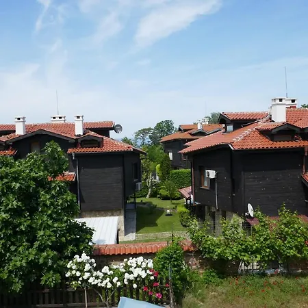 Apartment Cozy, Spacious Near Paradise Bay Sozopol
